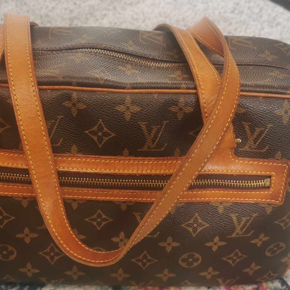 Louis Vuitton Monogram Canvas City Size GM - Picture 2 of 14